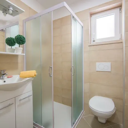 Relax Apartment Baska Voda